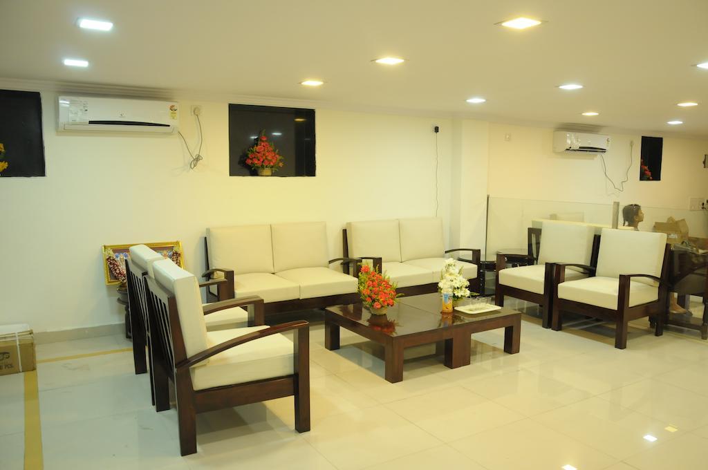 Hotel Executive Inn Vijayawāda Esterno foto