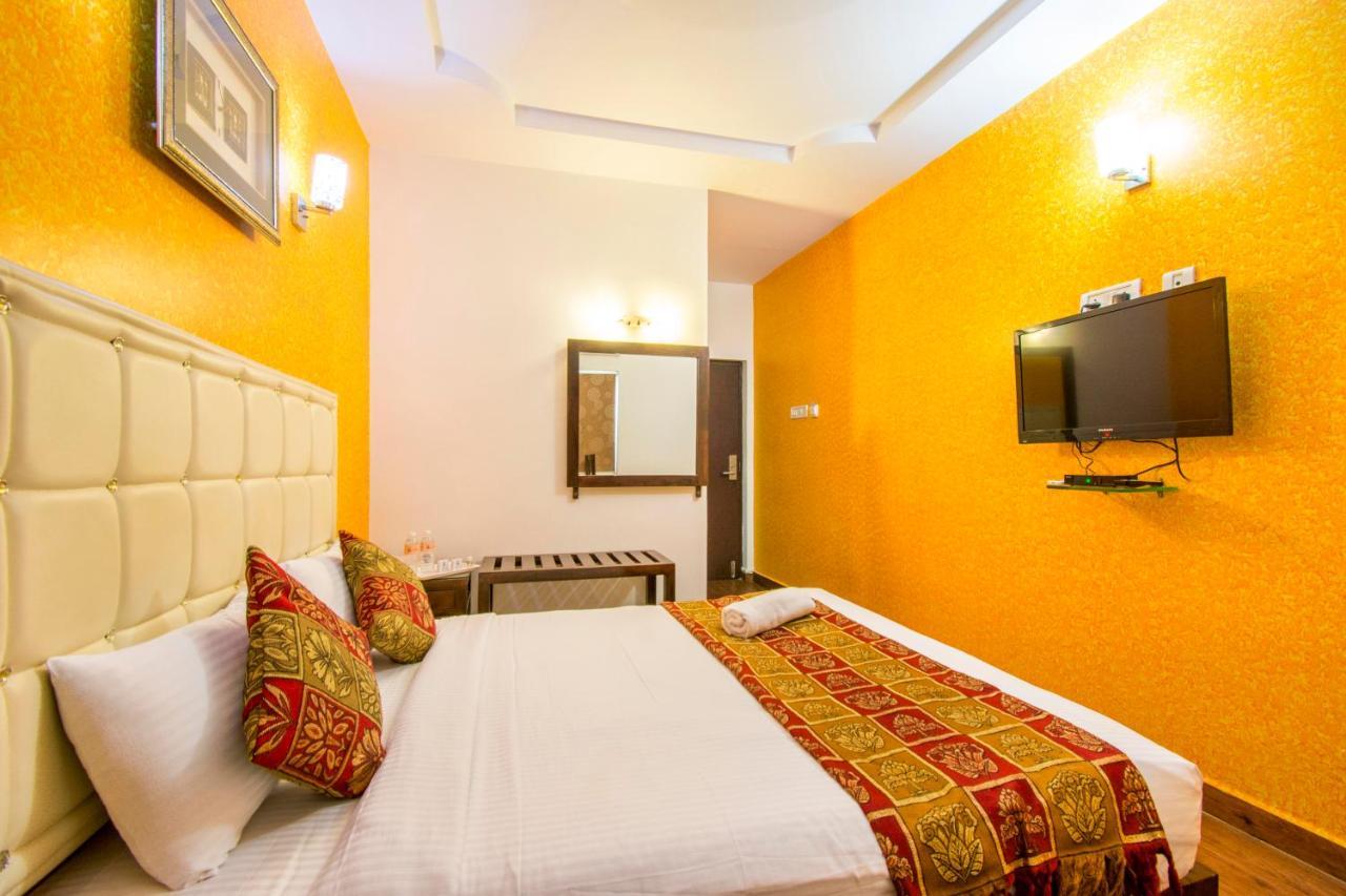 Hotel Executive Inn Vijayawāda Esterno foto