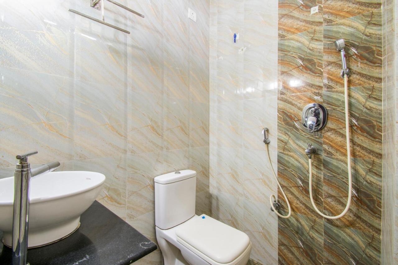 Hotel Executive Inn Vijayawāda Esterno foto