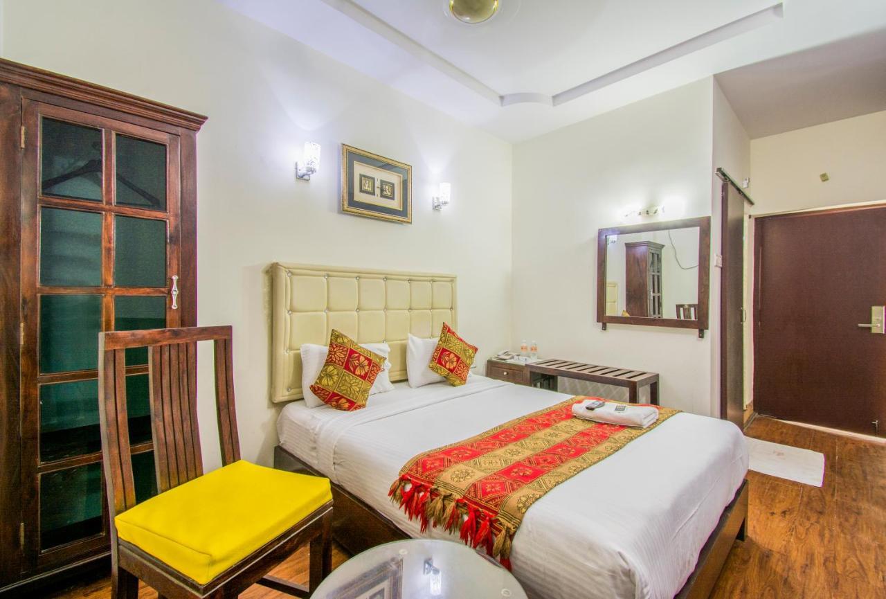 Hotel Executive Inn Vijayawāda Esterno foto