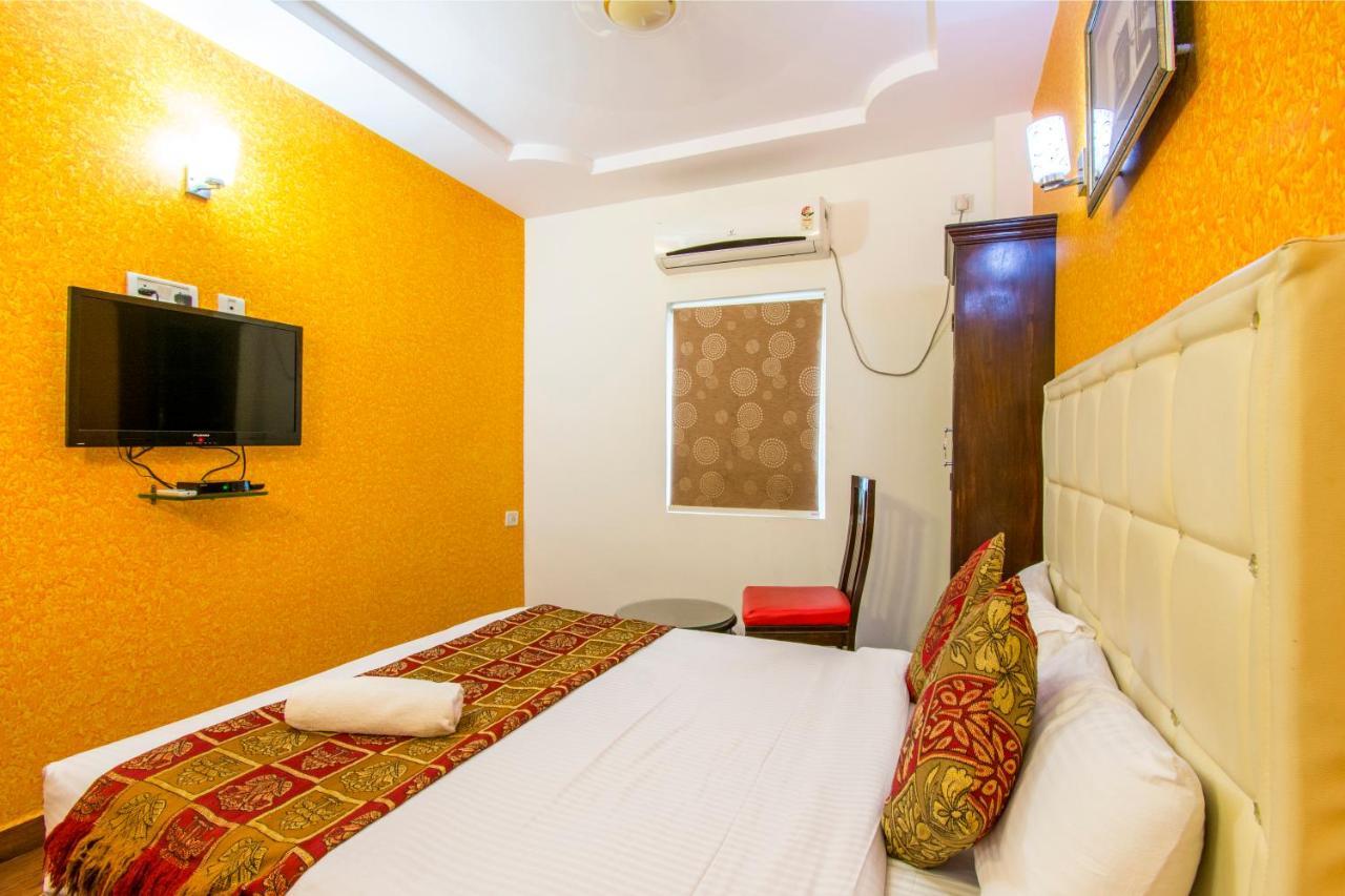 Hotel Executive Inn Vijayawāda Esterno foto